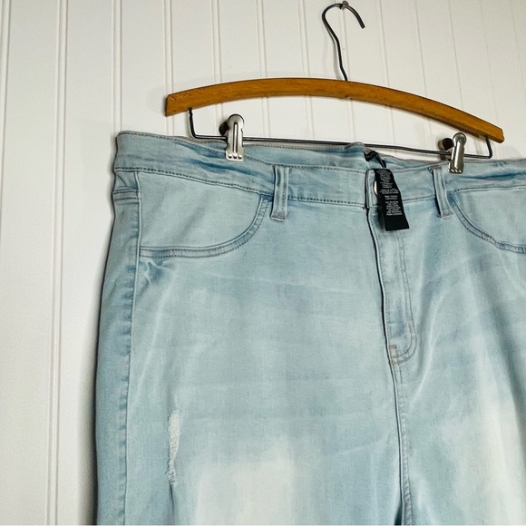 Fashion Nova Emma Super High Rise Skinny Jeans - Picture 4 of 8